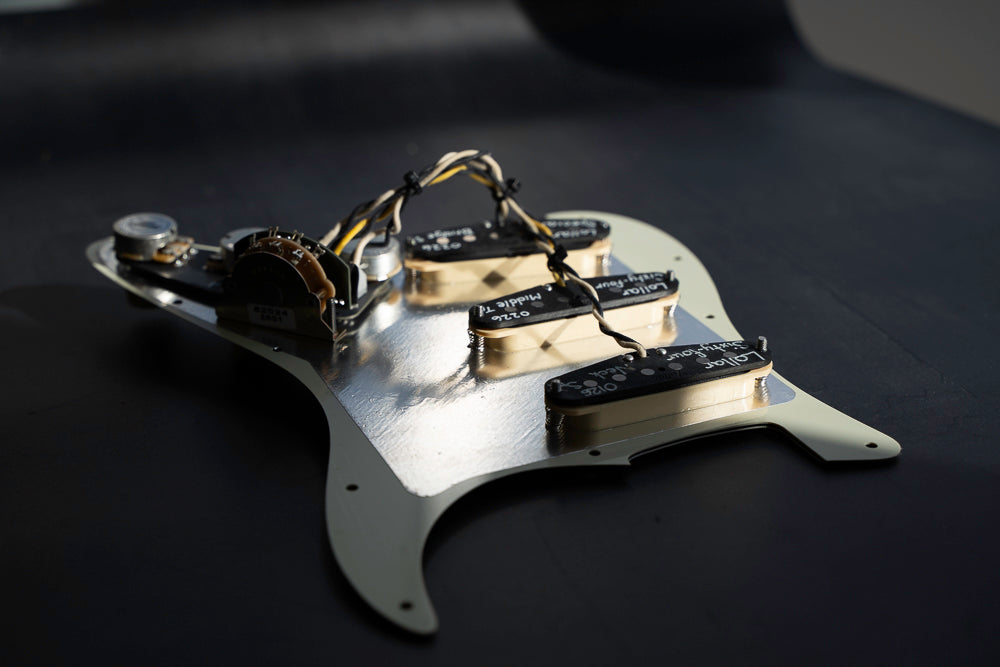 Custom Works: Lollar Loaded Pickguard for Strat®