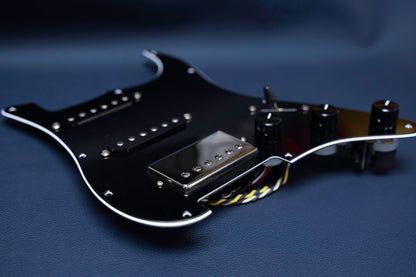Custom Shop: HSS Loaded Pickguard für Strat®